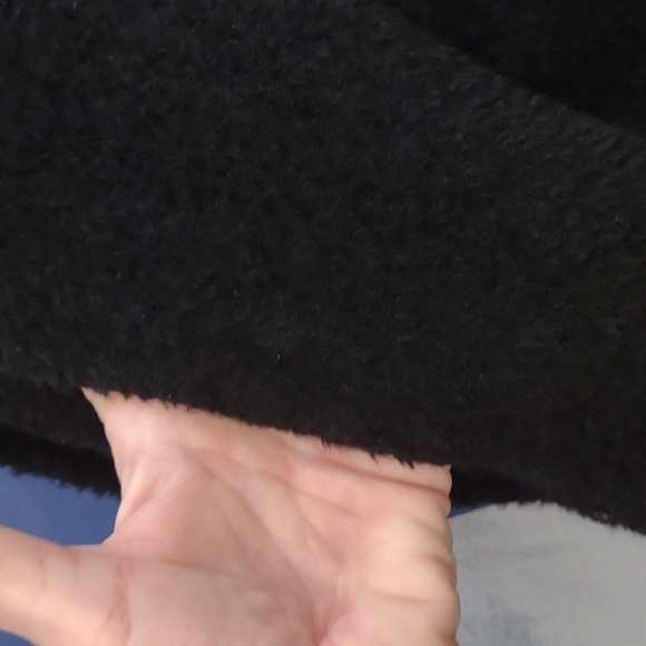 Vintage Carries note long black belted faux wool coat size large - Picture 10 of 11